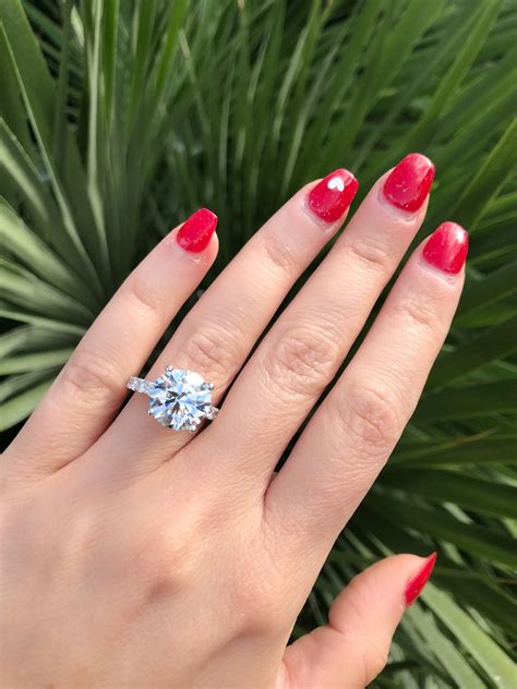 should i buy jewelry at tiffany's or cartier's|tiffany vs cartier engagement ring.